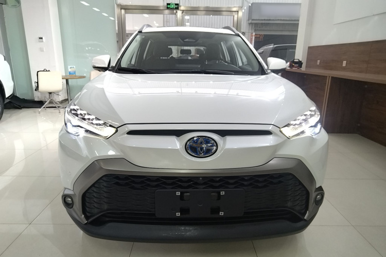 丰田 锋兰达 2023款 2.0L 智能电混双擎 尊贵版车身外观2