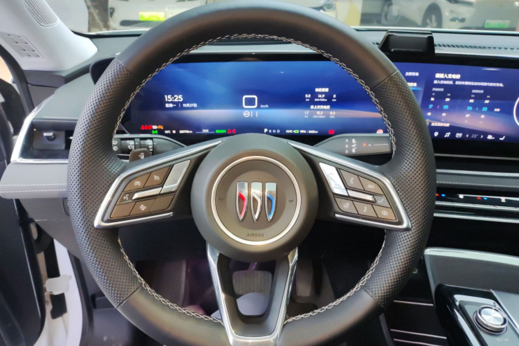 别克E5 2023款 臻享标准续航版中控内饰13