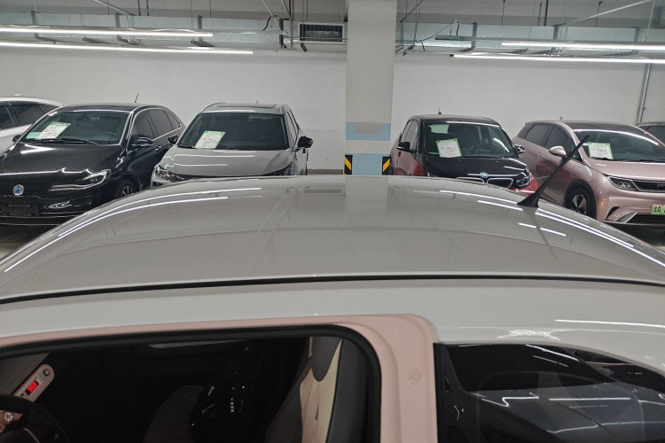 五菱汽车 宏光MINIEV 2021款 马卡龙臻享款 磷酸铁锂车身外观57