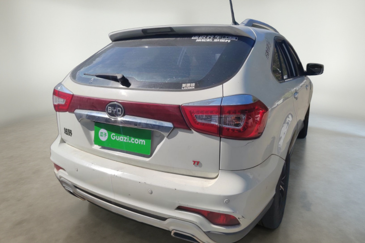 比亚迪S7 2015款 1.5T 手动尊贵型车身外观7