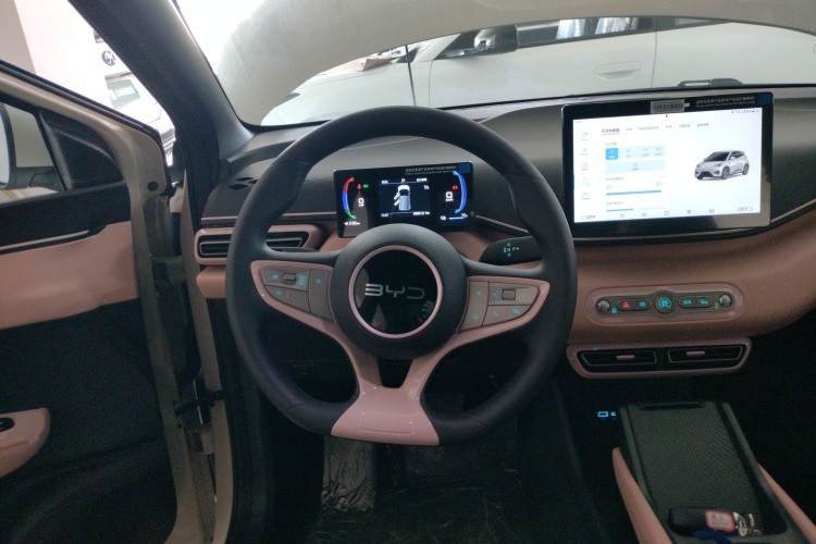 比亚迪 海鸥 2025款 305km 活力版中控内饰13