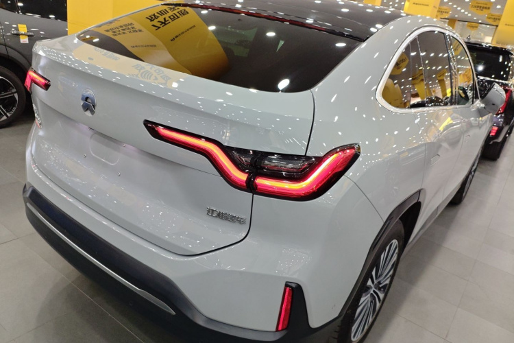 蔚来EC6 2020款 440KM 签名版车身外观7