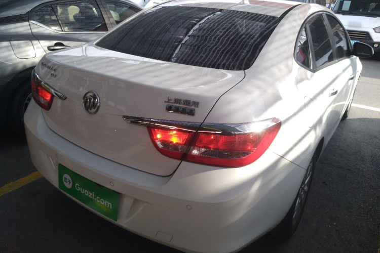 别克 英朗 2013款 GT 1.6L 自动时尚版车身外观7