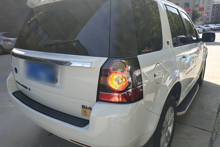 路虎 神行者2 2014款 2.0T Si4 SE汽油版车身外观6005