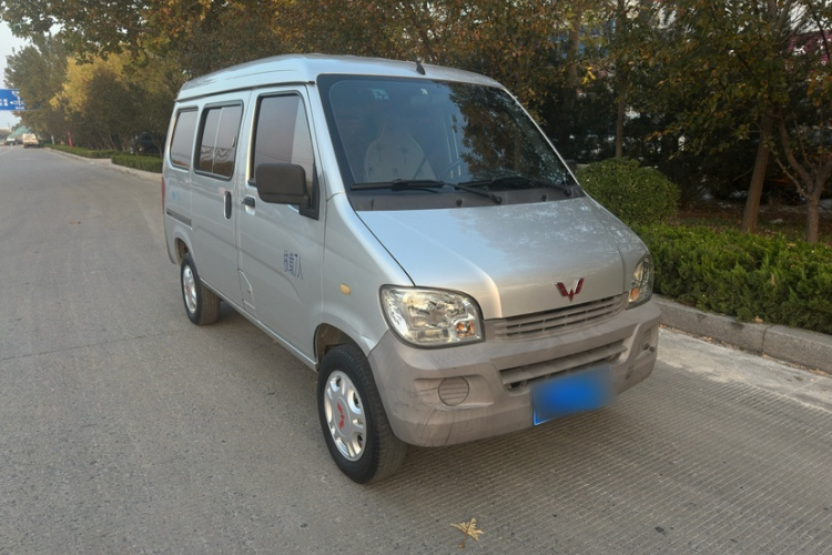 五菱汽车 五菱之光 2015款 1.2L 实用型LSI车身外观6005