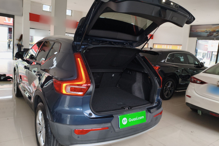 沃尔沃XC40 2022款 T4 四驱智行时尚版机舱底盘23