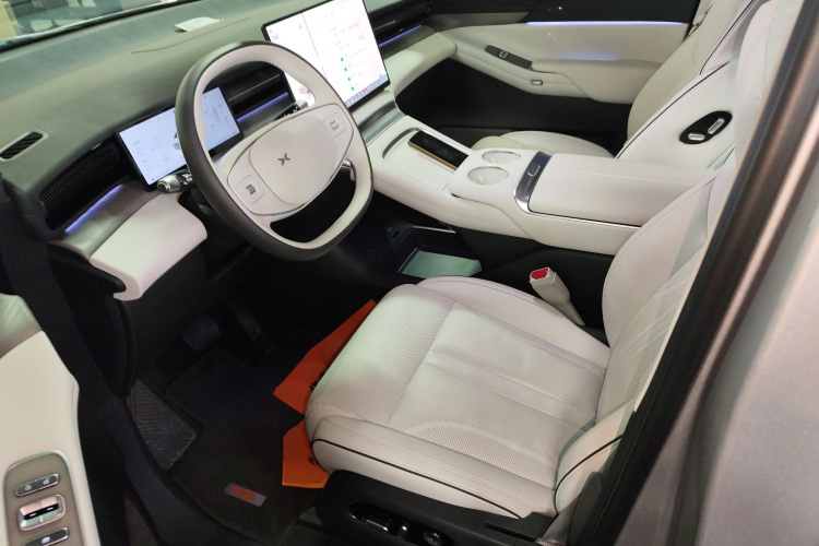 小鹏X9 2025款 740超长续航 Max局部细节19