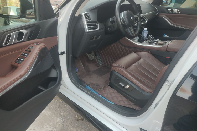 宝马X5(进口) 2020款 xDrive30i M运动套装中控内饰20