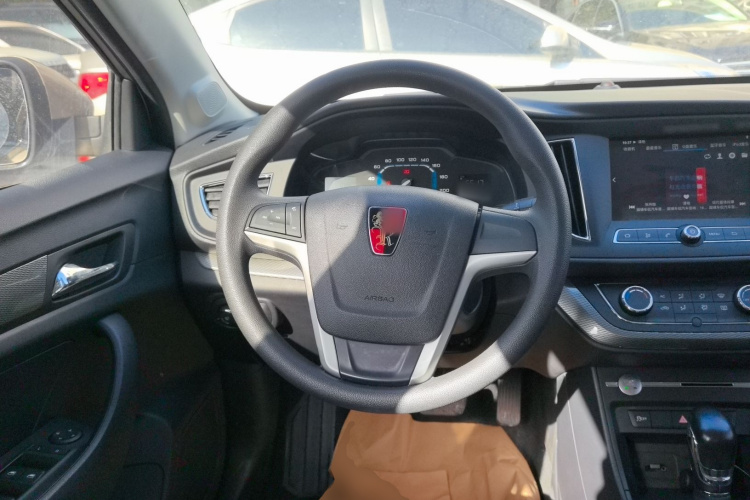 荣威360 2017款 1.5L 自动豪华版中控内饰13