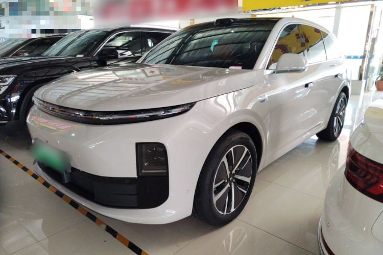 理想汽车 理想L6 2024款 Max车身外观1