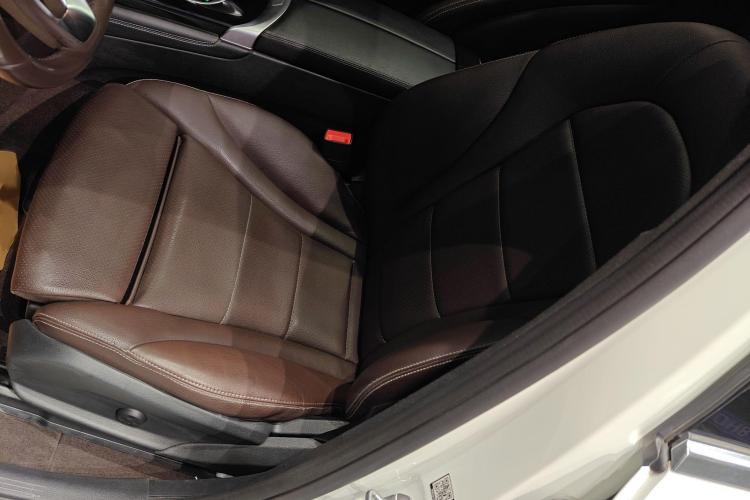 奔驰GLC 2017款 GLC 200 4MATIC局部细节19