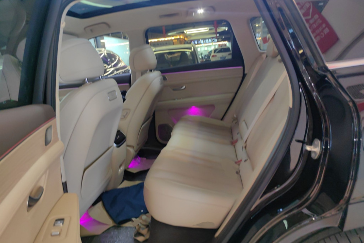 鸿蒙智行 问界M7 2024款 1.5T 智驾四驱Ultra版 5座中控内饰7002