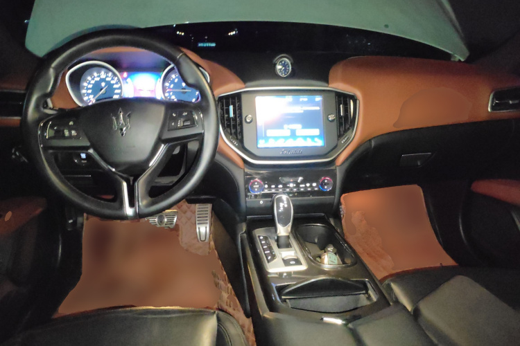 玛莎拉蒂 Ghibli 2014款 3.0T 标准版中控内饰12