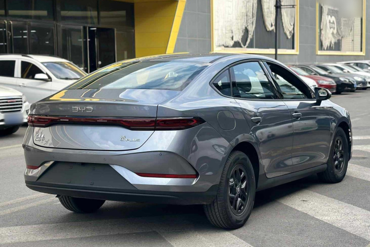 比亚迪 秦PLUS 2025款 DM-i 智驾版 55KM领先型车身外观6003