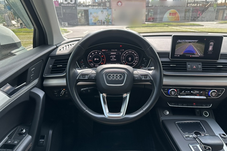 奥迪Q5L 2018款 40 TFSI 荣享时尚型 国V中控内饰7002