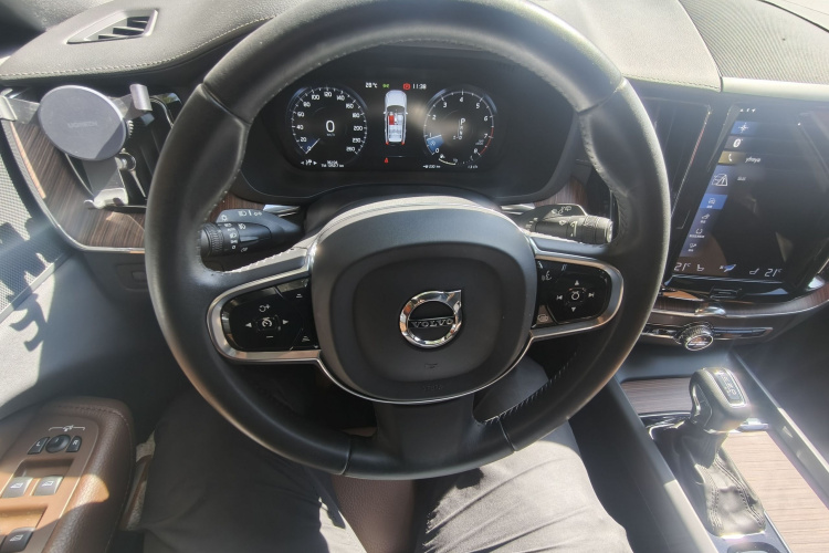 沃尔沃XC60 2021款 T5 四驱智远豪华版中控内饰13
