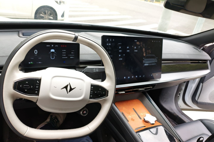 东风奕派 eπ007 2024款 530Pro版中控内饰7002