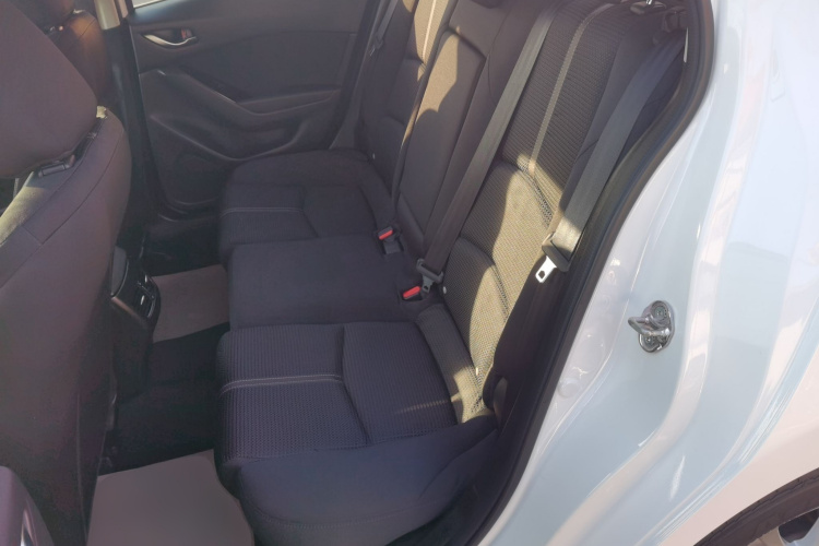 马自达3 昂克赛拉 2019款 云控版 三厢 1.5L 自动豪华型 国VI中控内饰21