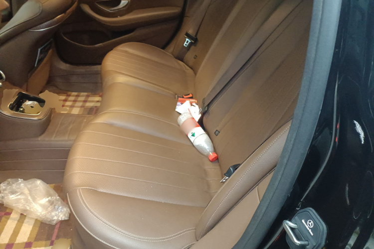 奔驰E级新能源 2022款 改款 E 350 e L 插电式混合动力轿车中控内饰21