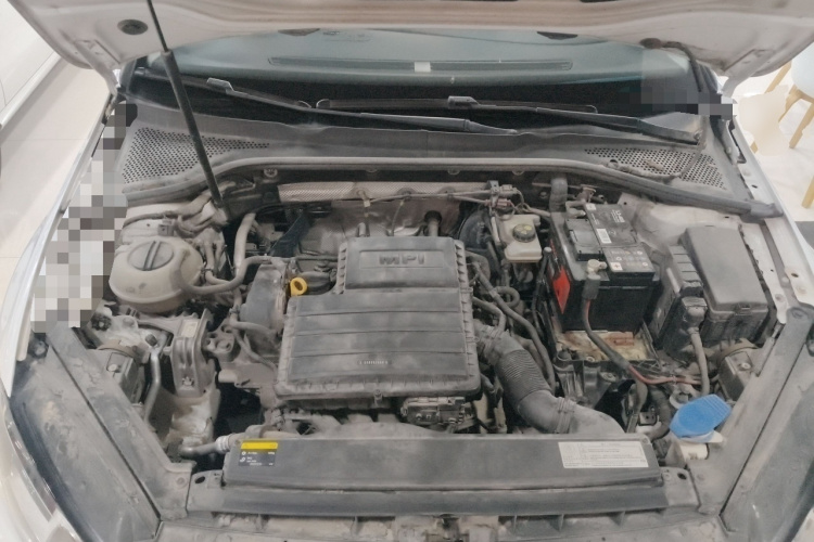 大众 高尔夫 2015款 1.6L 自动舒适型机舱底盘24