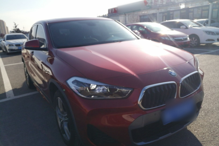 宝马X2 2020款 sDrive25i 领先型M越野套装车身外观3