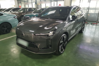 沃尔沃XC70插电式混动 2026款 四驱超长续航Ultra