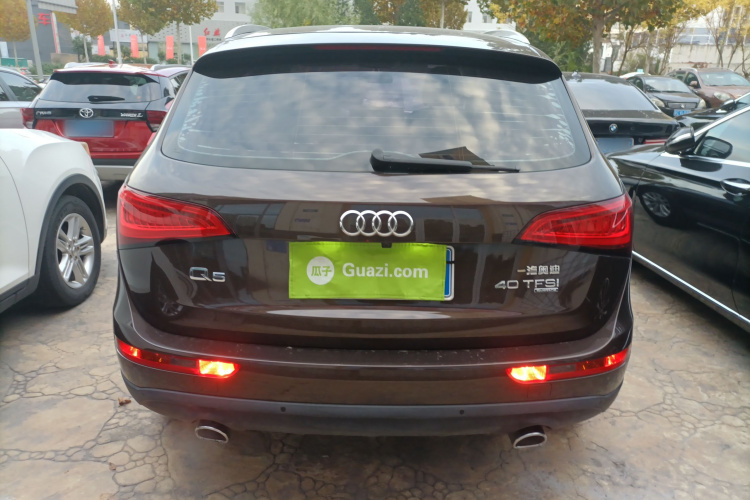 奥迪Q5 2013款 40 TFSI 技术型车身外观6