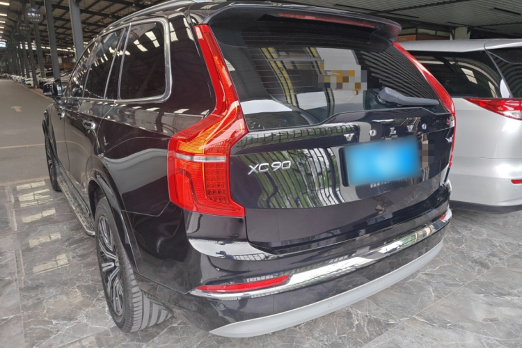 沃尔沃XC90 2022款 B6 智逸豪华版 7座车身外观4