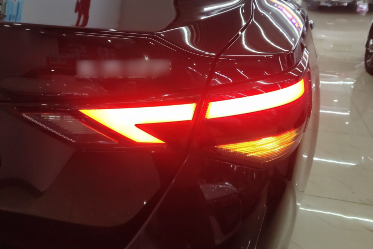 日产 轩逸 2021款 1.6L XL CVT悦享版车身外观6006