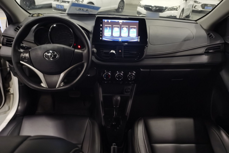 丰田 威驰 2021款 1.5L CVT创行版中控内饰7002