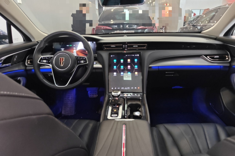 红旗H5 2024款 2.0T 自动智联旗畅版中控内饰7002