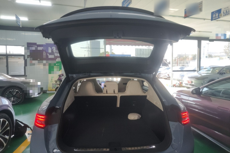 鸿蒙智行 智界R7 2024款 纯电 667km Max机舱底盘23