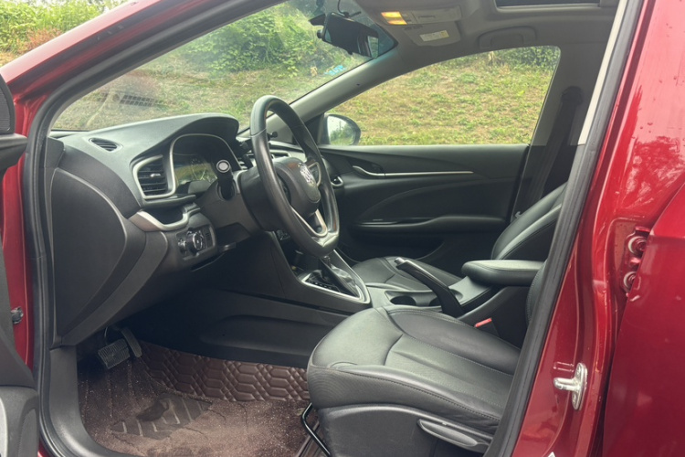 别克 英朗 2021款 改款 典范 1.5L 自动精英型中控内饰7004