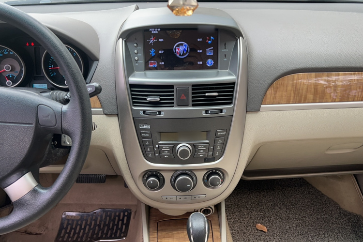 别克 凯越 2015款 1.5L 自动经典型局部细节16