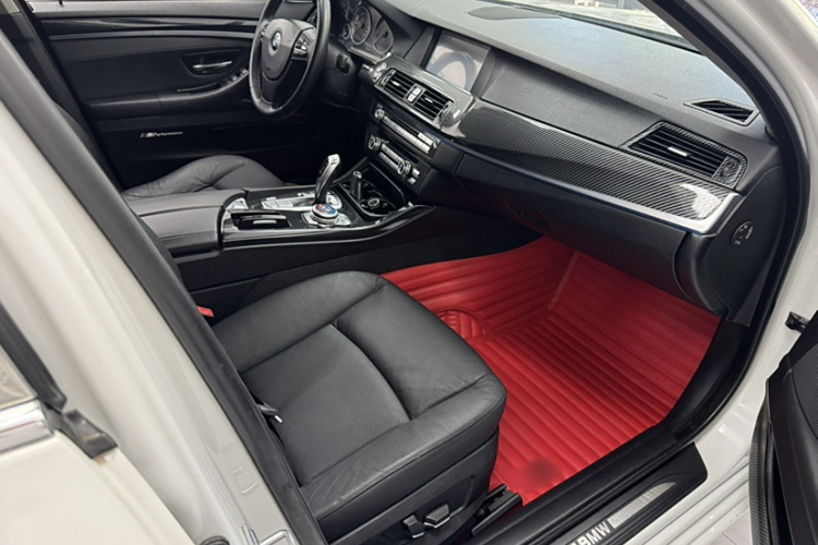 宝马5系 2013款 520Li 典雅型中控内饰7006