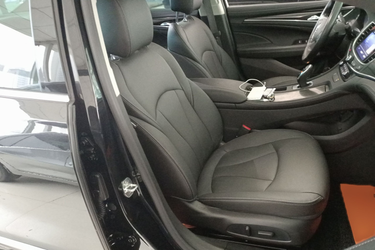 别克 君越 2022款 552T 豪华型局部细节41