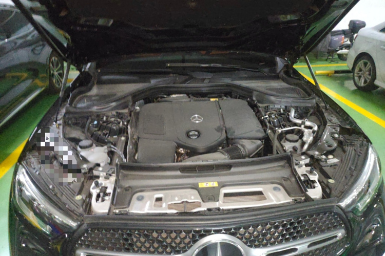 奔驰GLC 2023款 GLC 260 L 4MATIC 豪华型 5座局部细节24