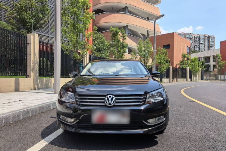 大众 帕萨特 2013款 1.8TSI DSG尊荣版车身外观6001