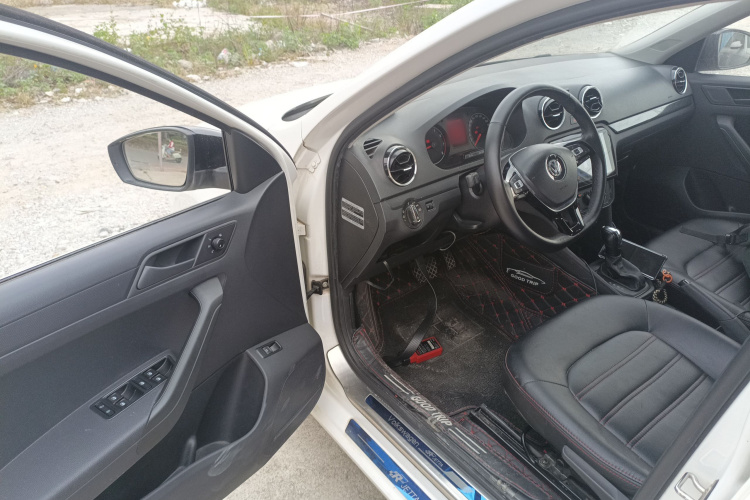 大众 捷达 2017款 1.5L 自动时尚型中控内饰20