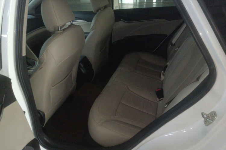 别克 英朗 2019款 15T 双离合互联精英型 国V中控内饰21