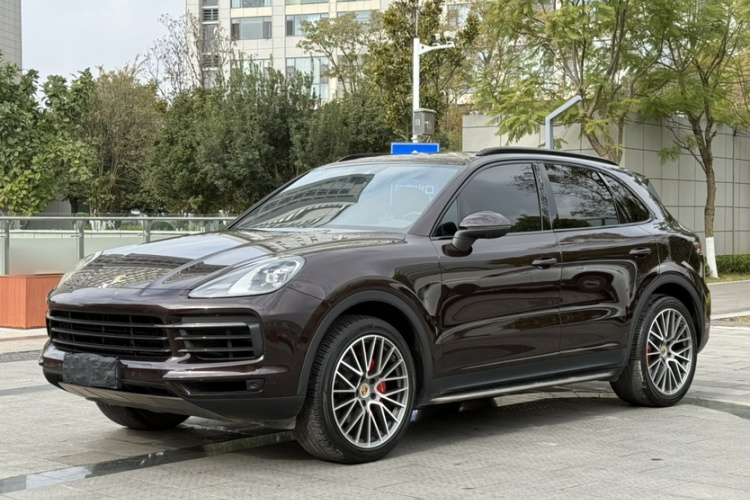 保时捷 2018款 Cayenne 3.0T车身外观1