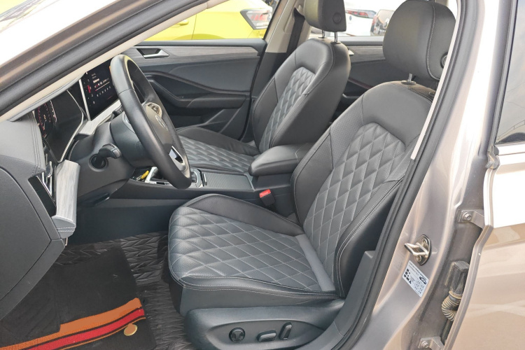 大众 速腾 2023款 300TSI DSG卓越版局部细节19