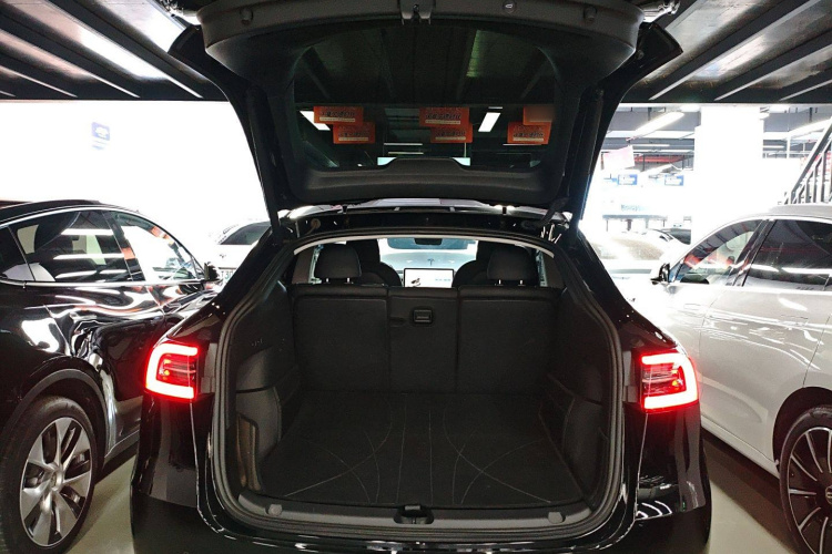 特斯拉 Model Y 2023款 长续航全轮驱动版机舱底盘23