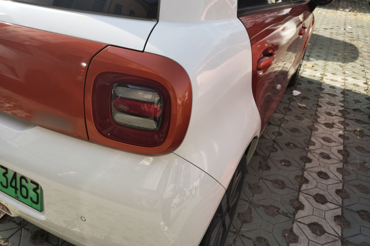 欧拉黑猫 2021款 351km 豪华型车身外观9