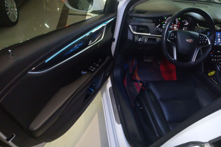 凯迪拉克XTS 2018款 28T 技术型中控内饰7003