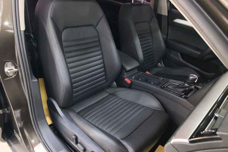 大众 迈腾 2017款 330TSI DSG 领先型局部细节41