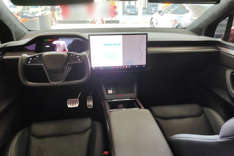 特斯拉 Model X 2023款 双电机全轮驱动版中控内饰7002