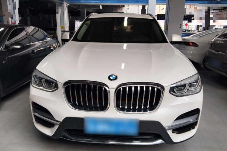 宝马X3 2021款 xDrive28i 豪华套装车身外观2