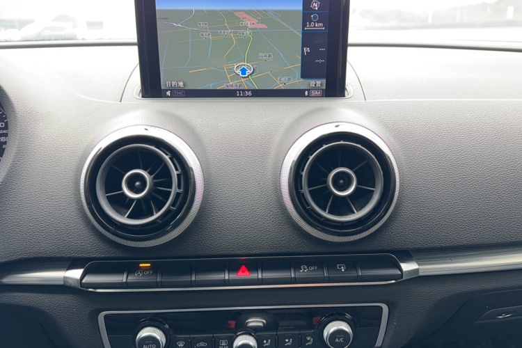 奥迪A3(进口) 2015款 Cabriolet 40 TFSI中控内饰7007