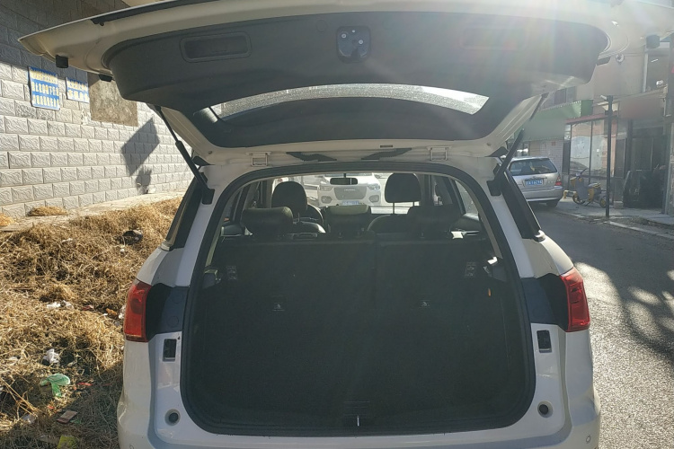 哈弗H6 Coupe 2016款 蓝标 1.5T 手动两驱都市型机舱底盘23